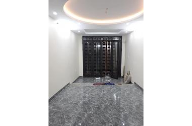 Bán nhà Bùi Xương Trạch,Thanh Xuân 35m 5T  2.8 tỷ,mới xây đẹp